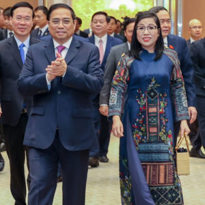 Prime Minister Chinh’s mysterious wife first appears public and her comparision with Nguyen Thi Thanh Nhan?